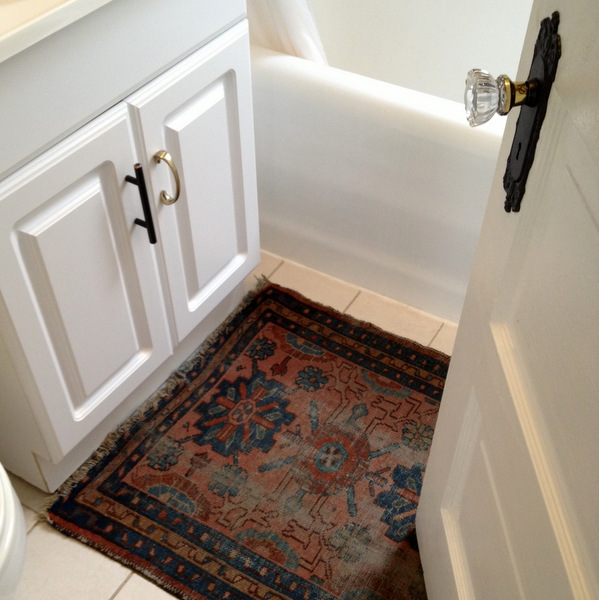 Bathroom Rug and Hardware