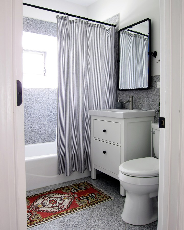 Bathroom Makeover: Finished!