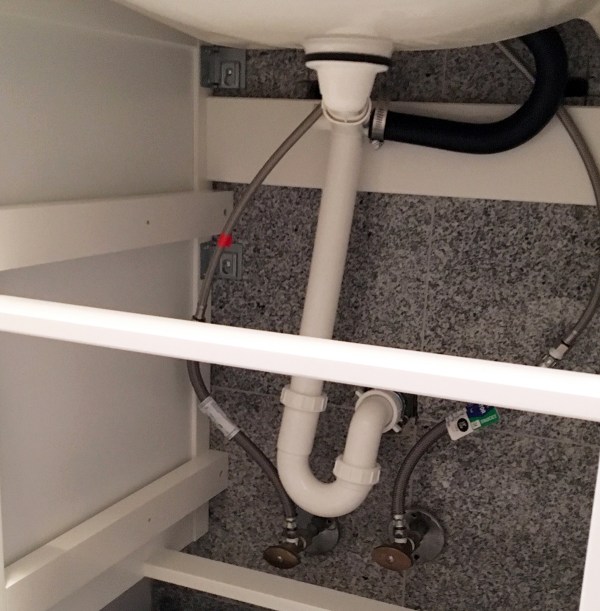 ikea-overflow-hose.JPG